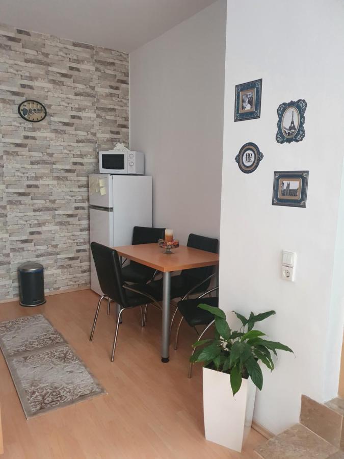 Sunset Apartament Lägenhet Braşov Exteriör bild