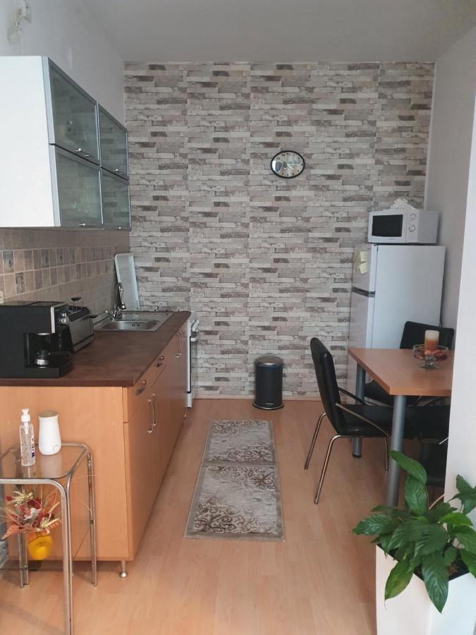 Sunset Apartament Lägenhet Braşov Exteriör bild